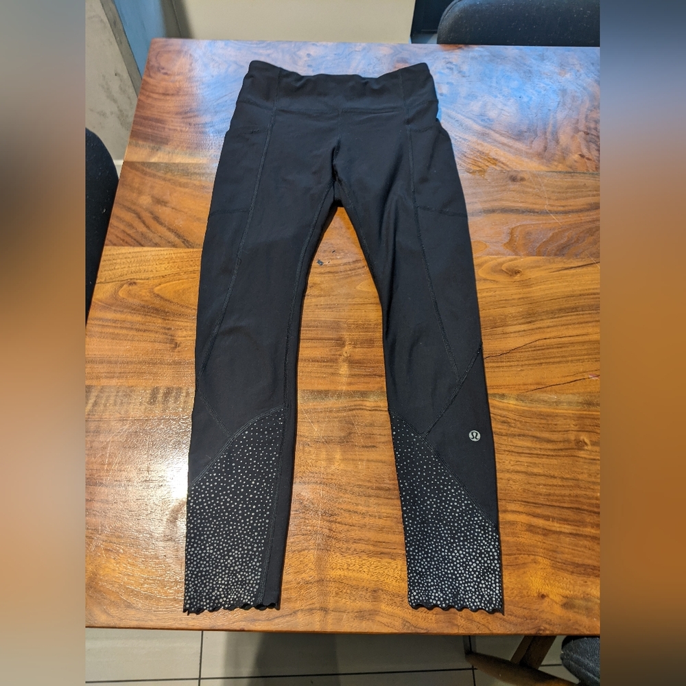 Lululemon - Tight Stuff Tight II *25" Scalloped W5ALBS | Size 4 | Black - Picture 14 of 14